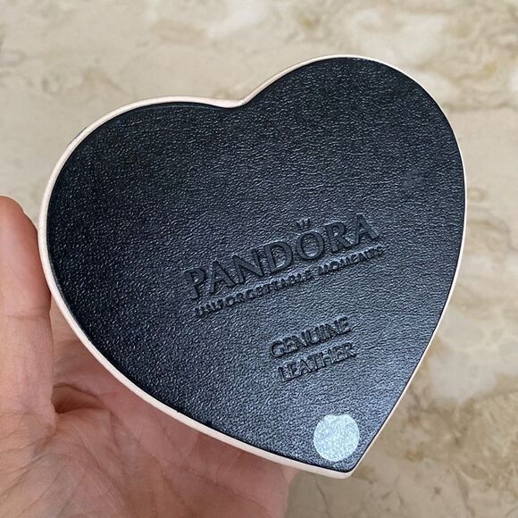 Pandora Genuine Leather Heart Shaped 2-Level Storage Box - Picture 5 of 9